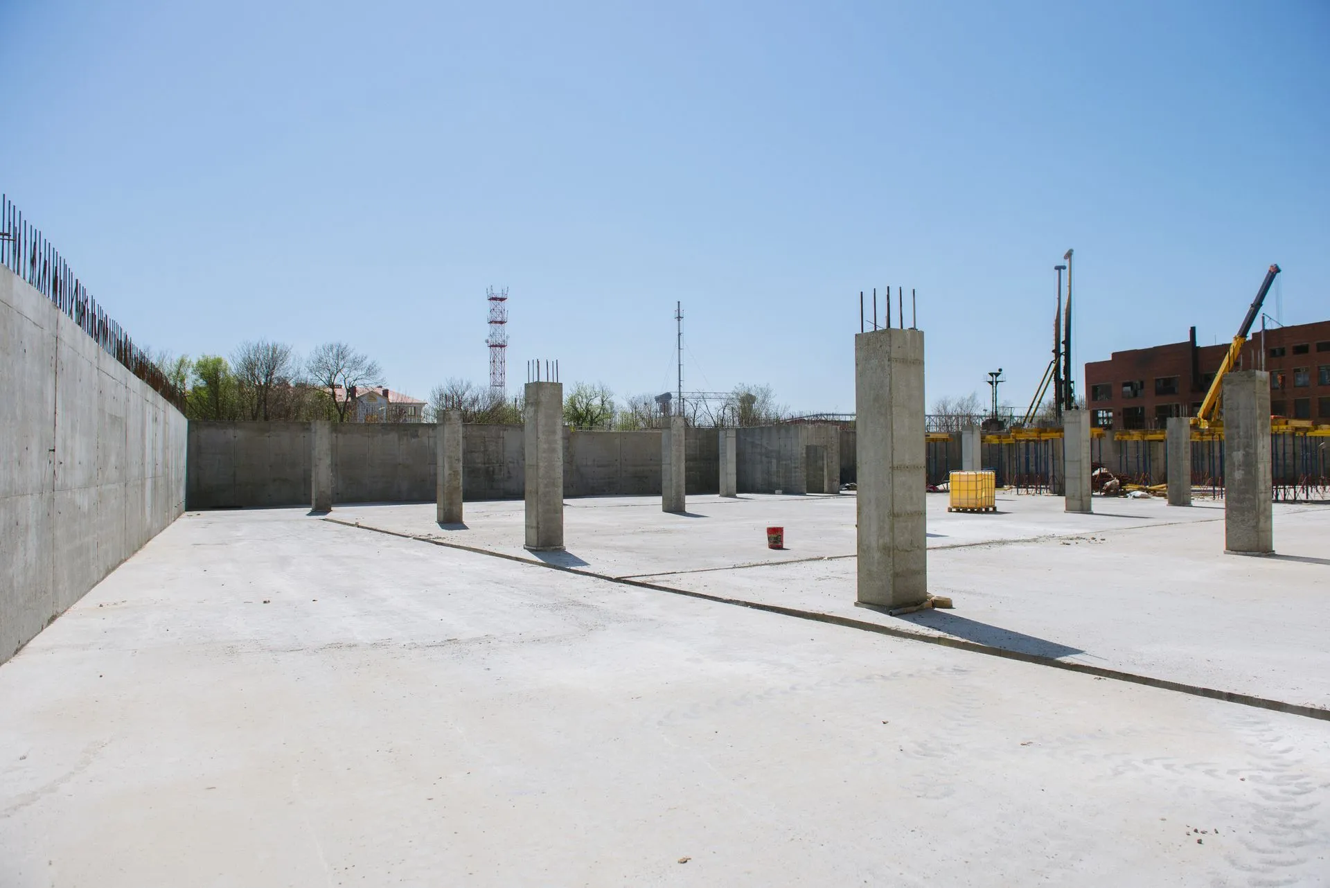 Concrete foundation for a new high-rise building
